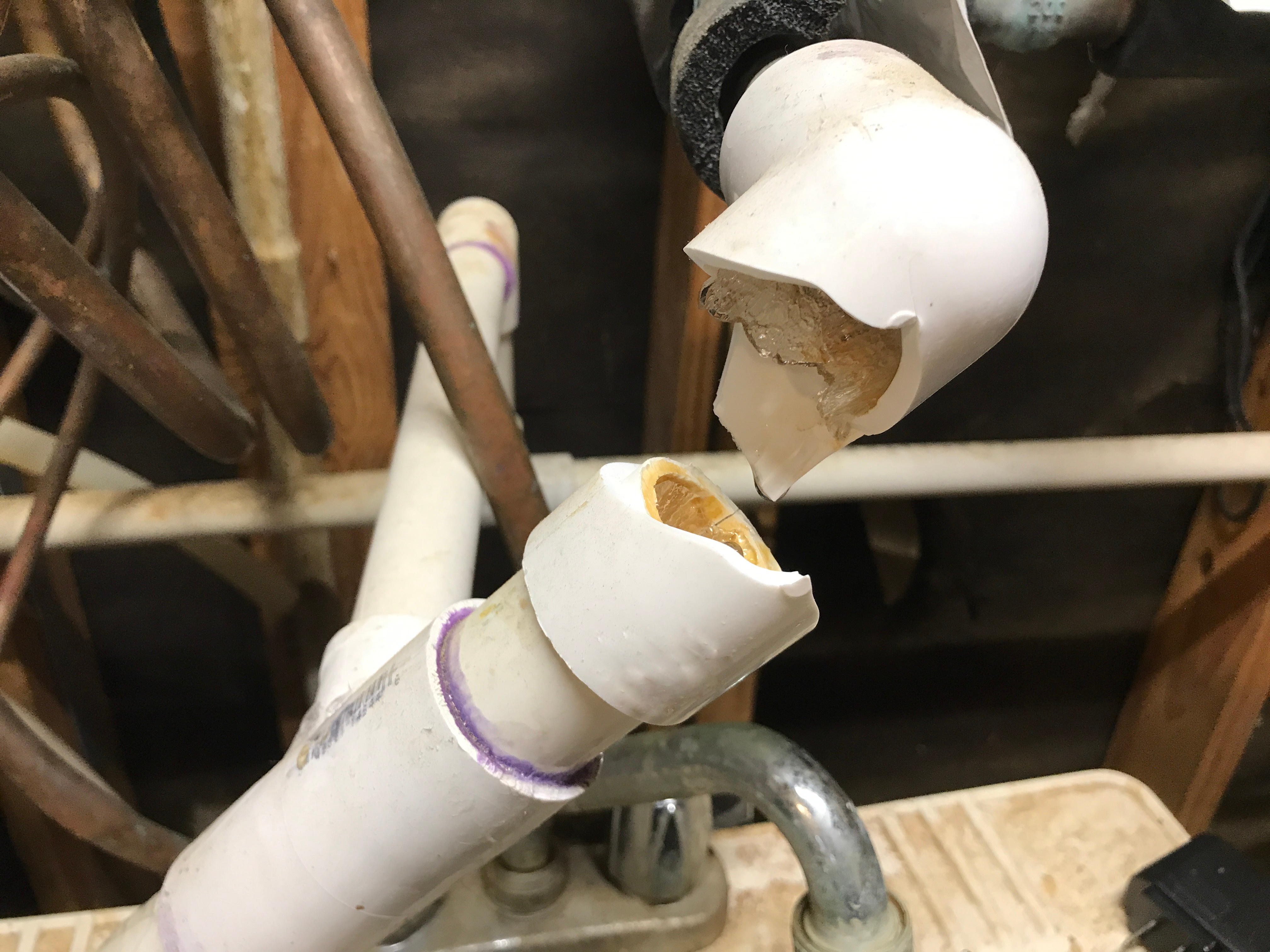 How to Prevent Frozen Pipes this Winter blog header image