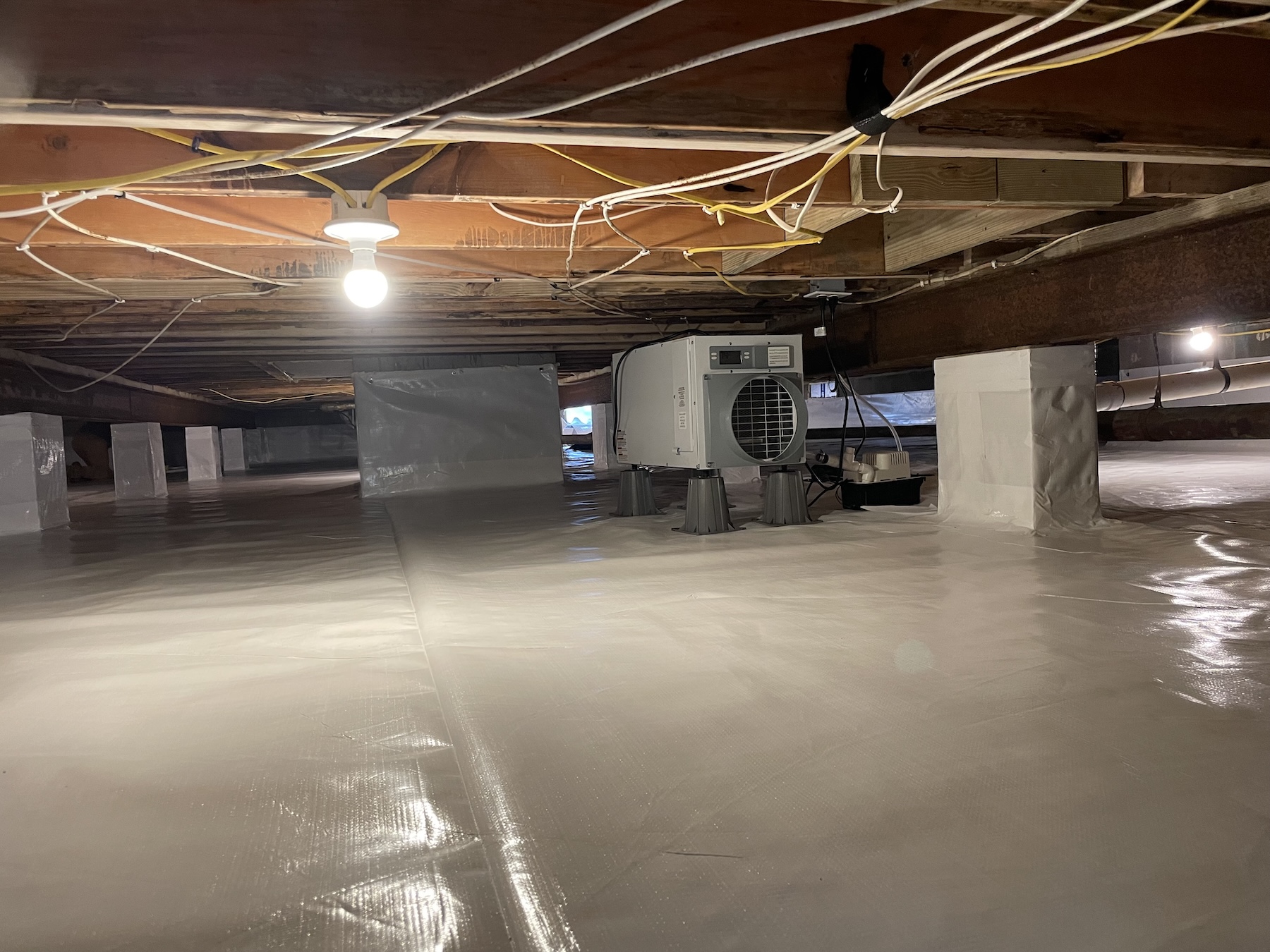 Encapsulated crawl space, crawl space encapsulation performed by Total Home Performance