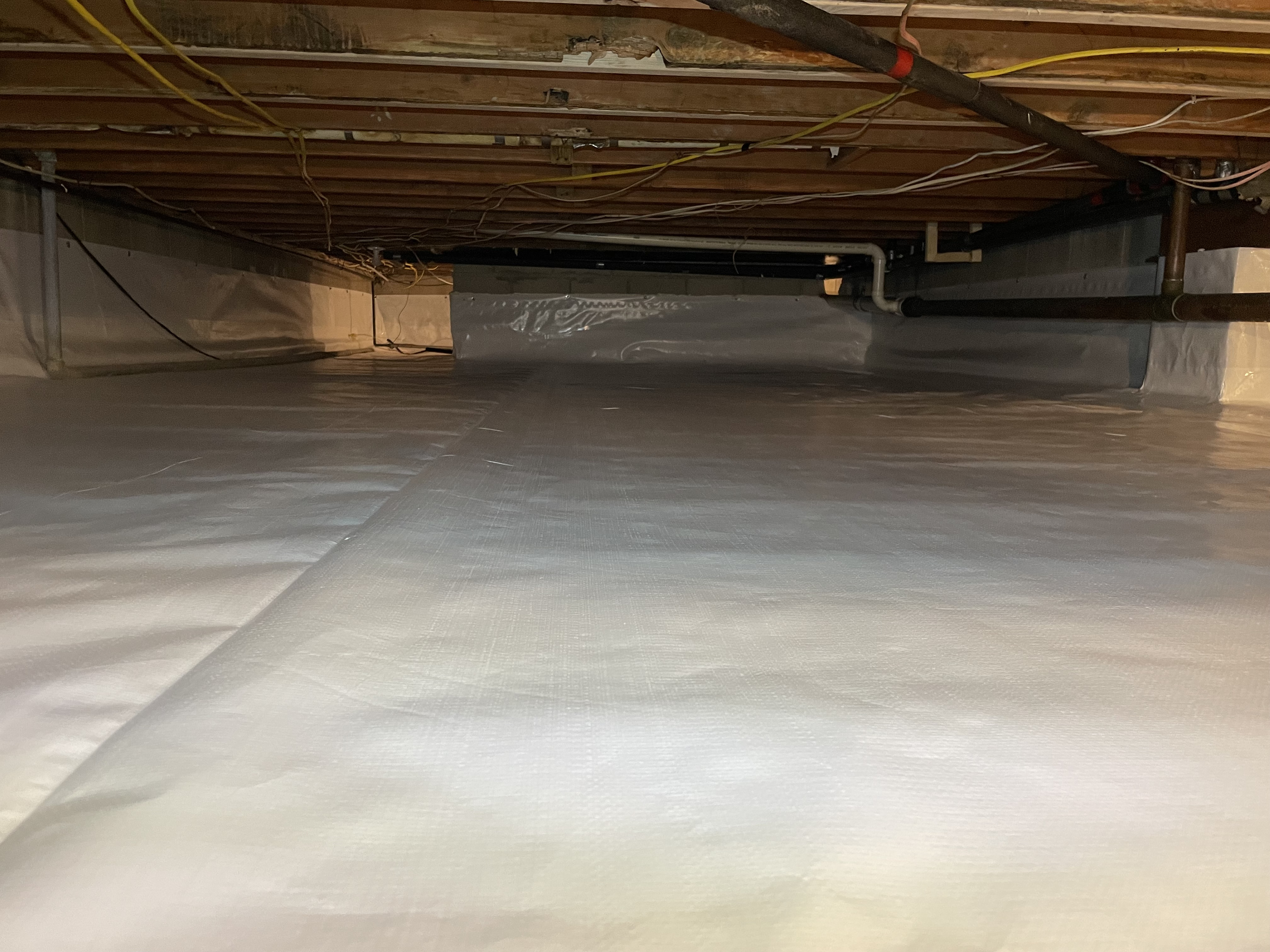 Vapor Barrier vs. Crawl Space Encapsulation: Which Solution Does Your Home Need? header image