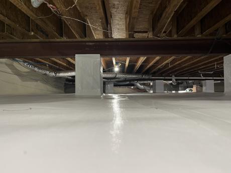 Clean, encapsulated crawlspace by Total Home Performance